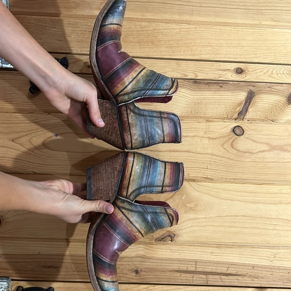 No smells no stains no rips - Picture 5 of 8